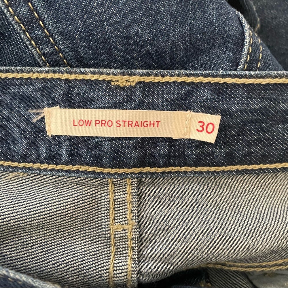 Levi's Low Pro Women's jeans size 30, NWT vintage fit, straight le - Picture 10 of 10